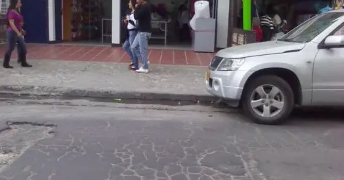 LA TIENDA DE LAS TELAS CARRERA 52C CON 43 BOGOTÁ LA TIENDA DE LAS TELAS CARRERA 52C CON 43 BOGOTÁ